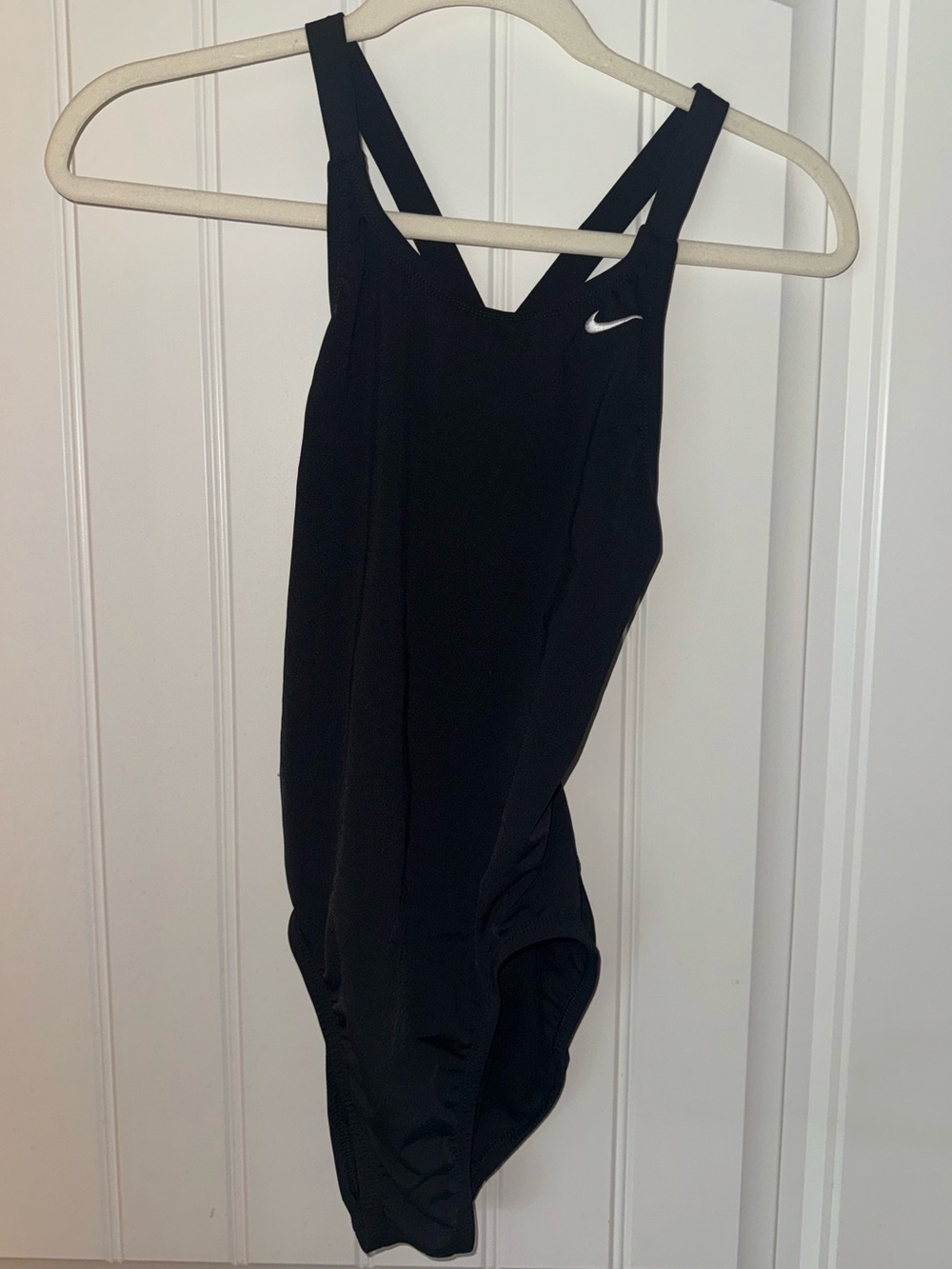 Nike HydraStrong Black One Piece Swimsuit Size 6